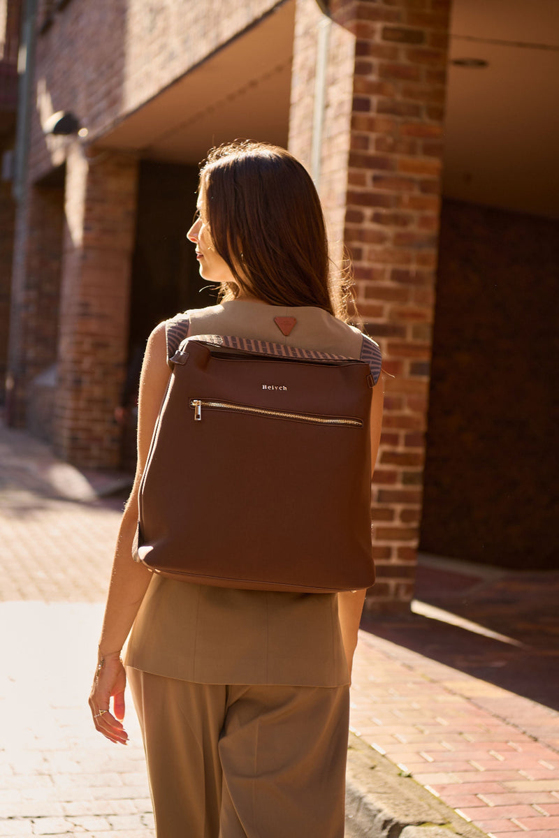 Mum life: Heiych bag in use