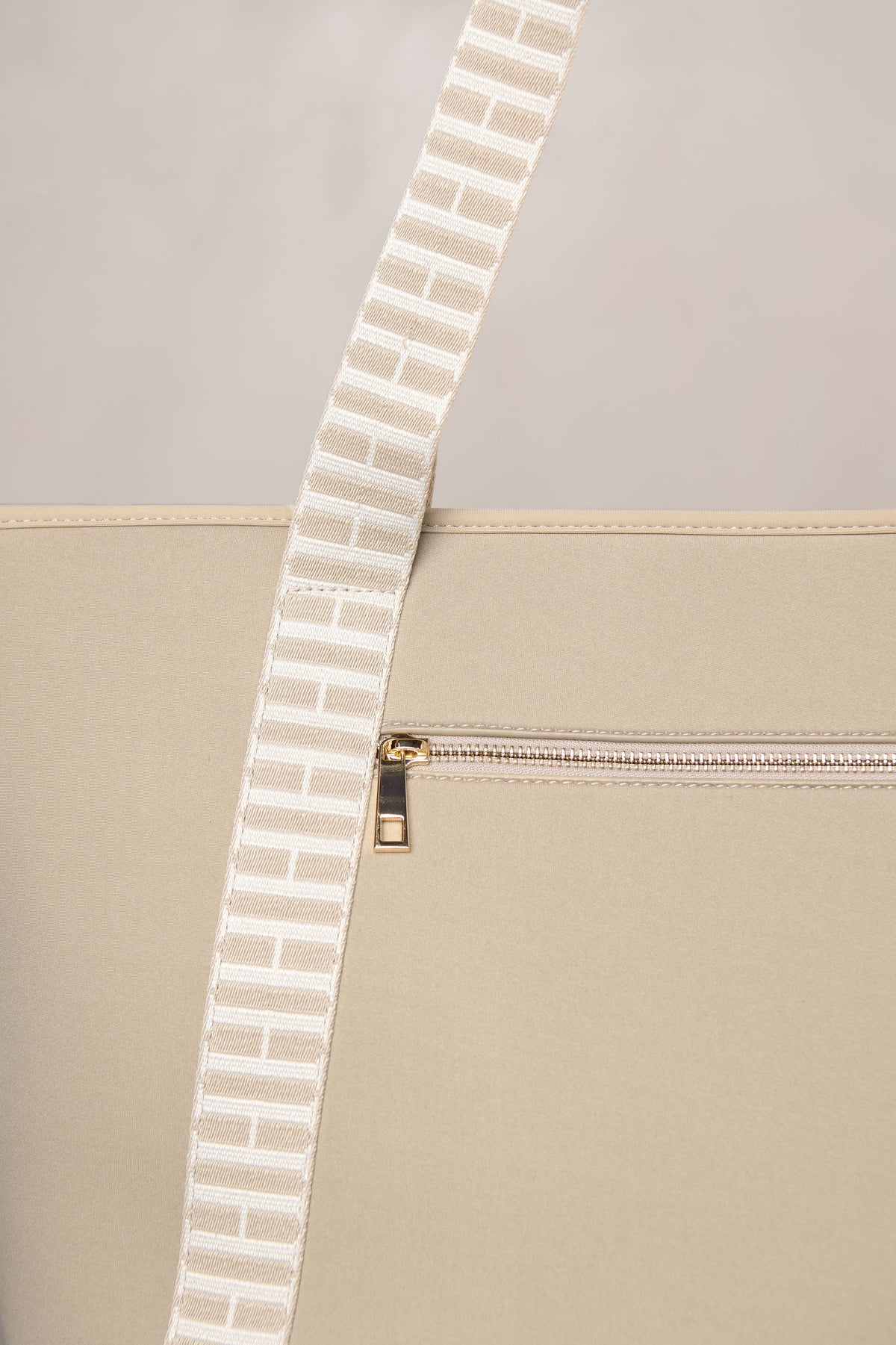 Taupe cream carry all convertible tote backpack bag in neoprene XL with adjustable straps